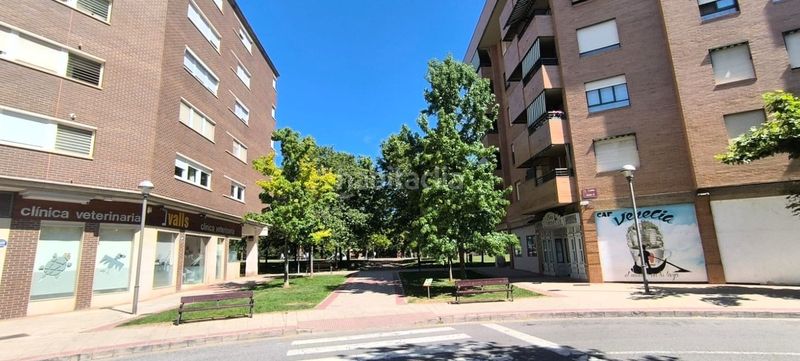 Foto b9317593-c754-43dd-a363-59678a2caf3d. Piso en San Adrián Logroño