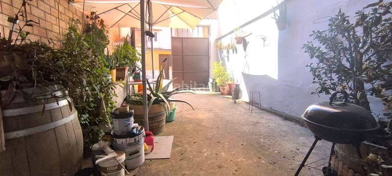 Foto 725cd65d-c4e5-4bad-bd35-c19aa0747522. Casa en Albelda de Iregua