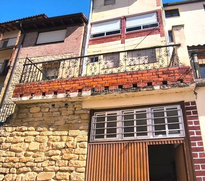 Foto 8c9c8bfd-766a-4e12-8aac-bf9d7bf0c88b. Casa en Elciego
