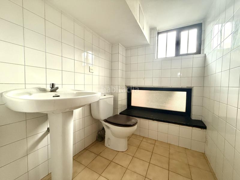 Foto 325e9826-20c8-4a05-b972-c3b3f472ad9e. Affitto locale commerciale in Astillero (El)