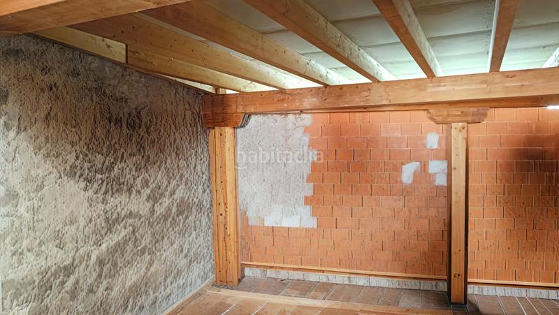 Foto 0601c624-9932-448f-8d0e-d38fa61941c2. Casa adossada a Anievas