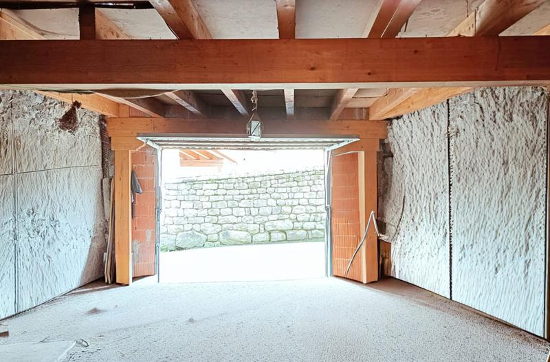 Foto f2e60f77-ee86-4089-a487-29d04830a7b1. Casa adossada a Anievas