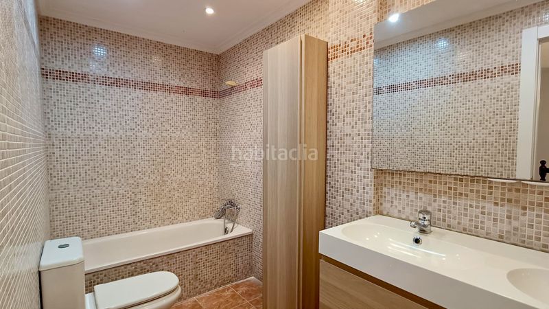 Foto eee900a8-c0e5-4bc4-8447-01673b61062b. Pis amb calefacció aparcament a Astillero (El)