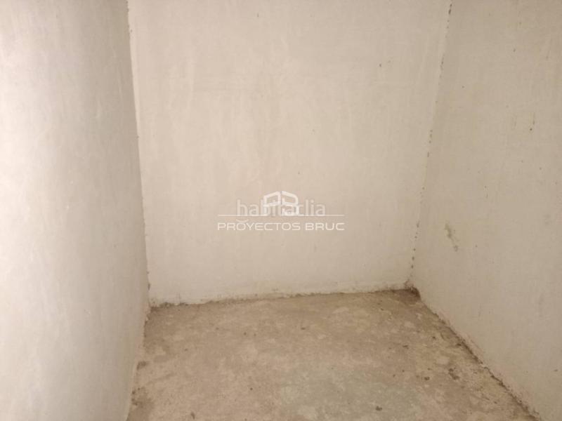 Foto 009b0414-a8cb-42d8-9c36-6cb0428a8349. Edificio in Poble Sec Igualada