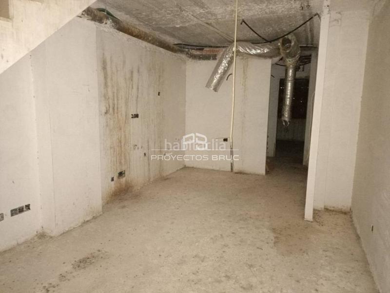 Foto 61980a1d-dc24-4e36-83aa-d1b0a5c841a6. Edificio in Poble Sec Igualada