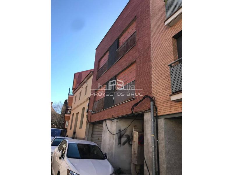 Foto 90398596-339a-48ee-a04f-bc1634eaddef. Edificio in Poble Sec Igualada