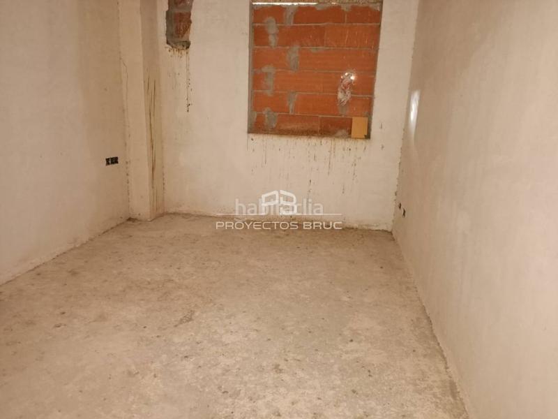 Foto da7119f9-4e22-4dad-bd12-b0281410d071. Edificio in Poble Sec Igualada