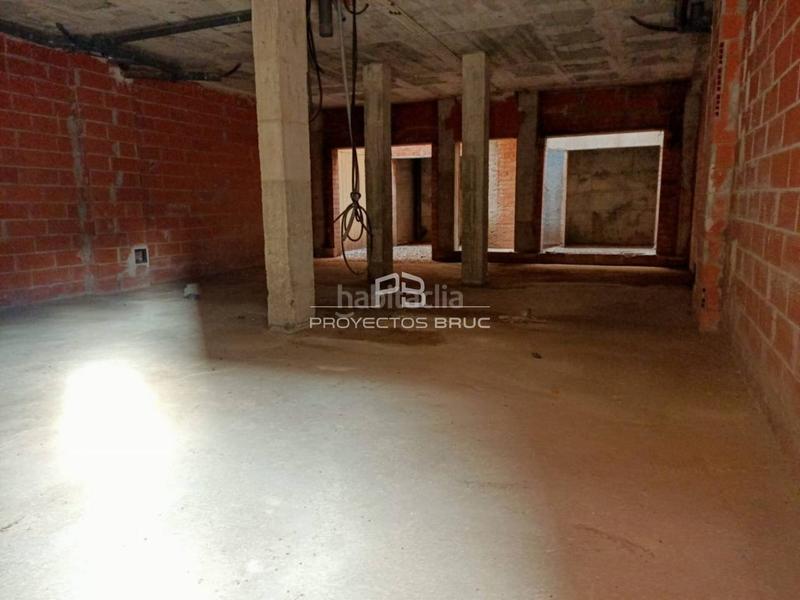 Foto f6b125c2-d093-44ec-962f-cdd7af0d8c39. Edificio in Poble Sec Igualada