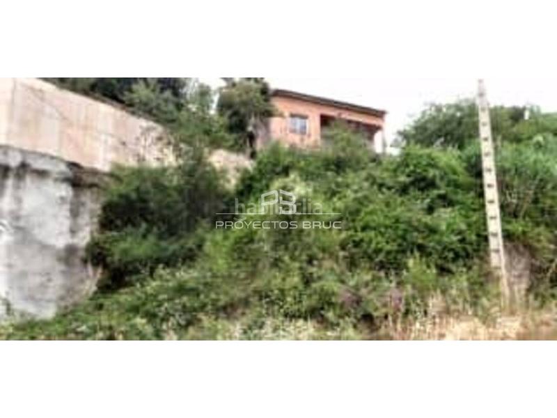 Foto d46534e6-f12e-4ef1-a9aa-501f3a0a8d5e. Fondo rustico in Vallirana