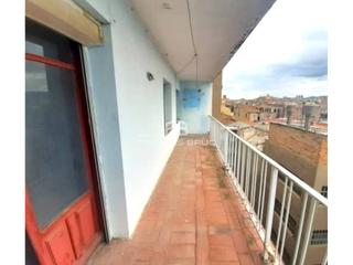 Pis  Sant antoni de baix. En igualada  piso con terraza a reformar  infrmese