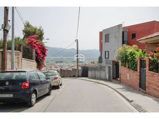 Xalet a Sant Vicenç dels Horts. Torre en venta en sant vicenç dels horts