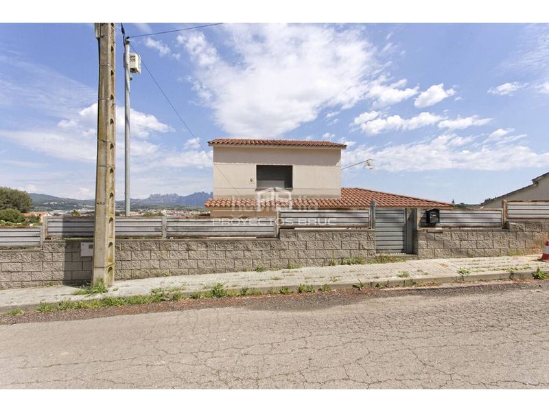 Foto 1c0acfab-a0fd-4f43-9154-2fbe139daf4a. Casa a Piera