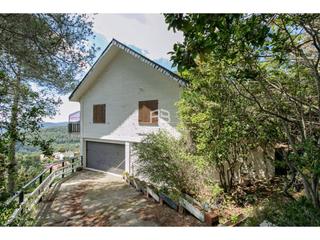 Haus in Bellavista 50. Chalet independiente en venta en pallejà