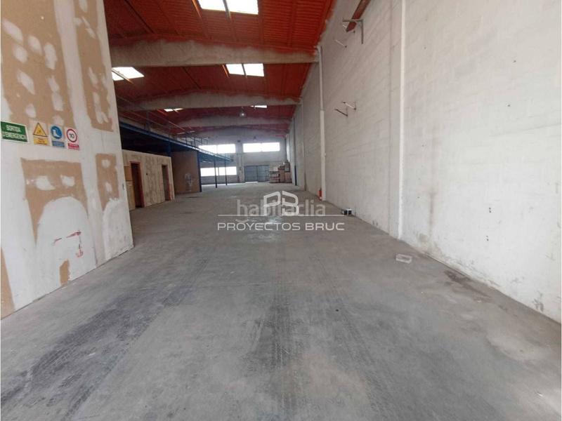 Foto 8f15bdad-f9bc-4b70-b8ee-e97ab78856f3. Nave industrial nave en venta en Polígon Industrial Igualada