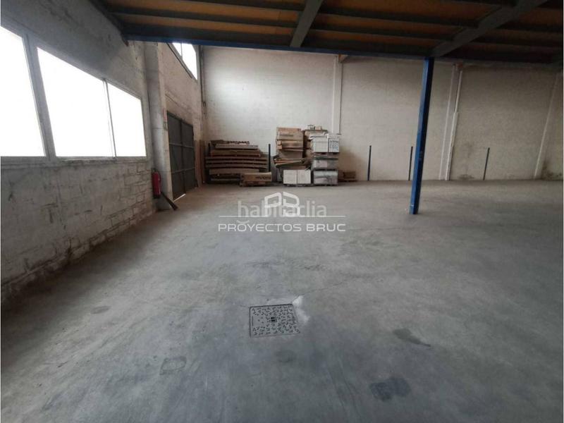 Foto f65e975e-93b5-4ea4-9807-80d379a0cc08. Nave industrial nave en venta en Polígon Industrial Igualada