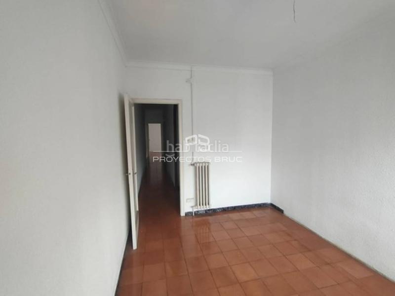 Foto db217825-bc81-476f-bd7a-83463dd48299. Piso  en cmarina, en Baix Guinardó Barcelona