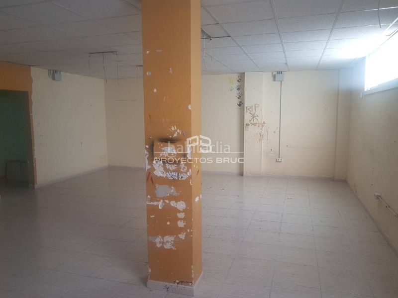Foto 81524ef0-c5ab-41e3-83b6-a7f2aef97a2e. Local comercial local en venta en Olesa de Montserrat