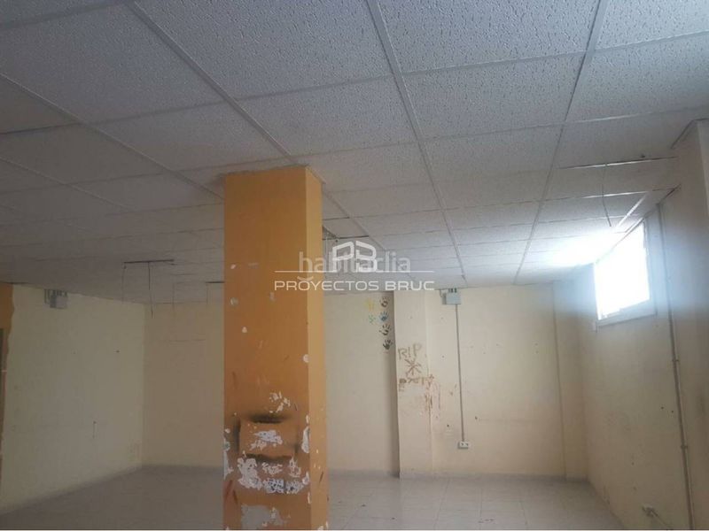Foto 82fd10a1-fa9f-4642-a6f0-ac0d1cf328c9. Local comercial local en venta en Olesa de Montserrat