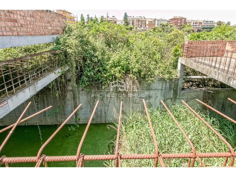 Foto 40ee0015-6fa6-4124-9c17-760681e5016e. Building in Navarcles