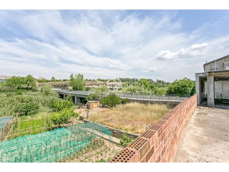 Foto 9b0944af-3acf-496f-b27e-1b6733f8c60a. Building in Navarcles