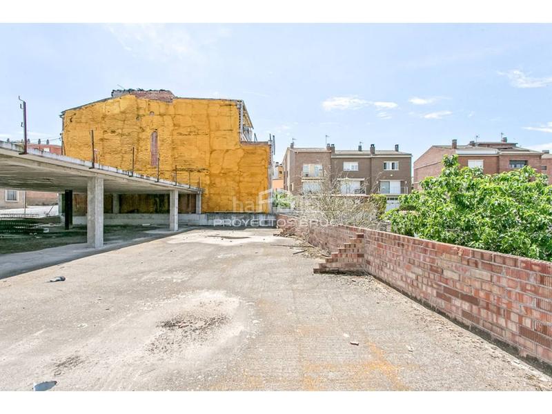 Foto d21200ad-1339-4cad-b118-b36a43a802c3. Building in Navarcles