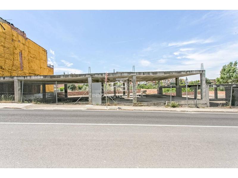 Foto dc1fb13e-d56e-4380-8f26-32780cab39a9. Building in Navarcles