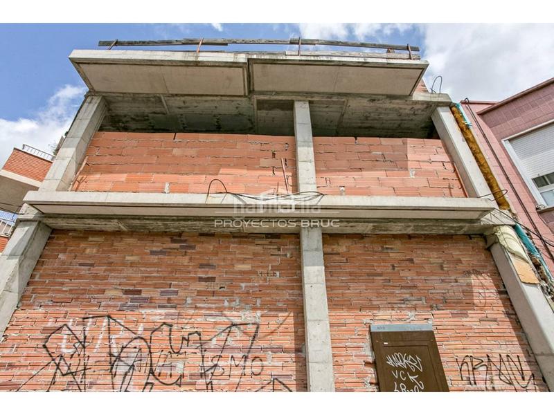 Foto cd612663-384e-4056-9fde-62f9ffa6c57b. Édifice dans Sant Pere Nord Terrassa