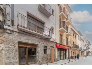 Casa a Sallent. Sallent  vivienda unifamiliar y local en venta  infórmese