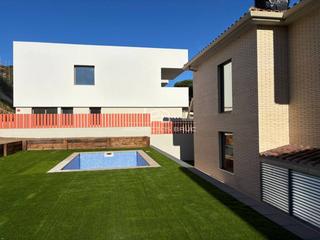 Xalet a Sant Pol. Viviendas de obra nueva  alto standing en venta en sant feliu de