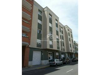 Pis  Sant martí de tous. Piso en venta en pla de sant magí