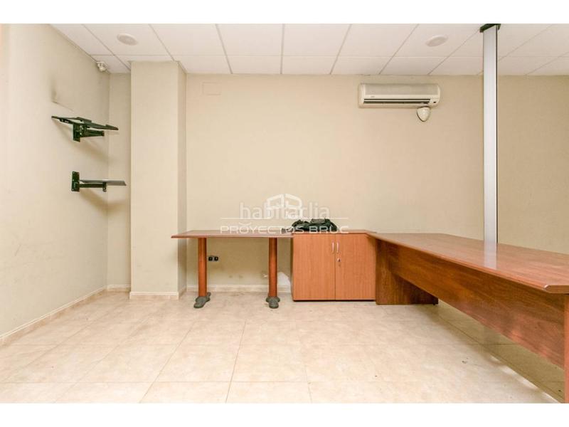 Foto a4f865cb-8067-4428-b9eb-14da5e826f26. Local commercial dans Olesa de Montserrat