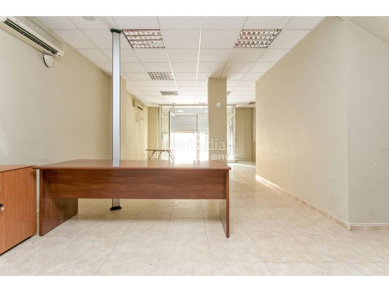 Foto d366264b-4f52-497b-b5d7-d44174d478ce. Local commercial dans Olesa de Montserrat