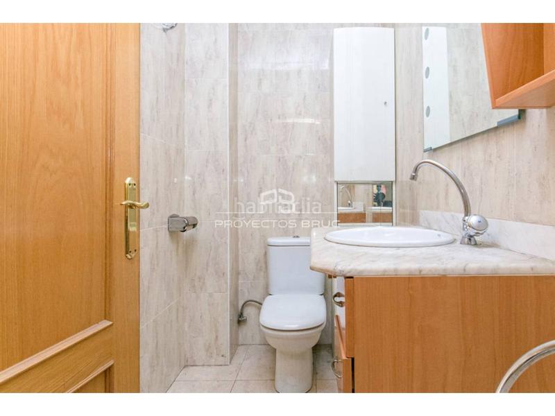 Foto dce266ea-4ed2-4c37-bd25-9cbd0b9ff5ac. Local commercial dans Olesa de Montserrat