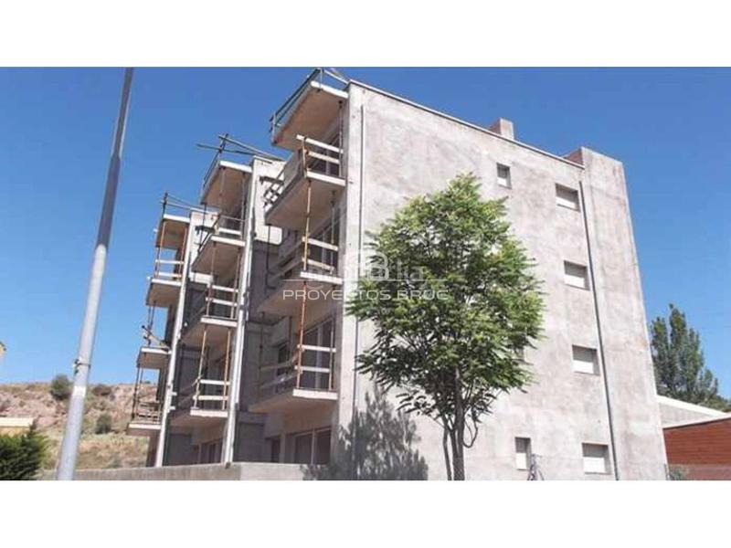 Foto 4a1ad3b7-2918-4d1f-848a-478990860e09. Edifici a Sallent