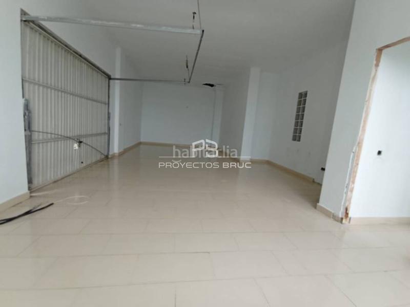 Foto 27b06eac-e196-4cff-b9e0-fa56495a24ee. Chalet corbera llobregat espectacular torre con jardín, piscina y vistas excepcionales infórmese en Corbera de Llobregat