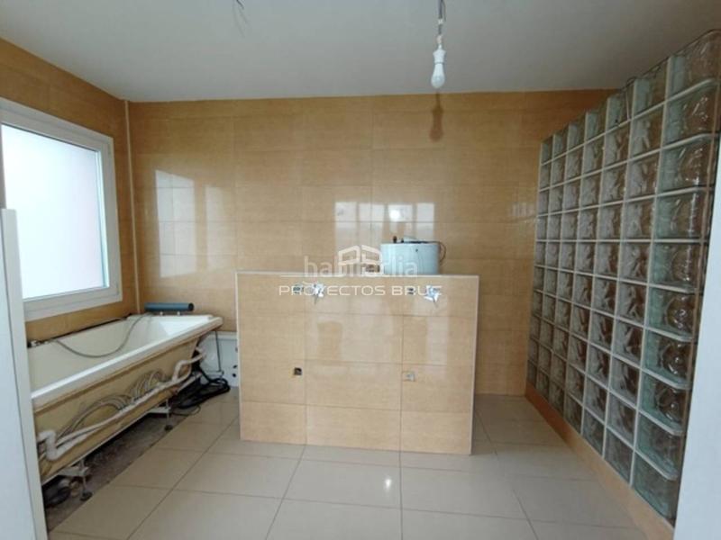 Foto 8e0e4ece-0629-4630-baea-451ba7fe1b74. Chalet corbera llobregat espectacular torre con jardín, piscina y vistas excepcionales infórmese en Corbera de Llobregat