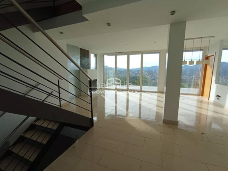 Foto a034dba9-fe0d-467a-a39a-5c55f178610d. Chalet corbera llobregat espectacular torre con jardín, piscina y vistas excepcionales infórmese en Corbera de Llobregat