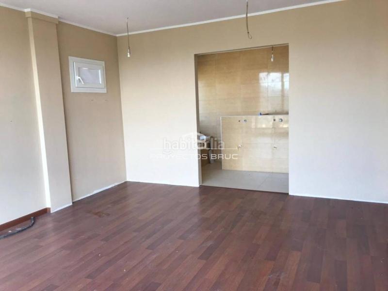 Foto d35692b0-6e10-4532-8267-3635cf230ae2. Chalet corbera llobregat espectacular torre con jardín, piscina y vistas excepcionales infórmese en Corbera de Llobregat