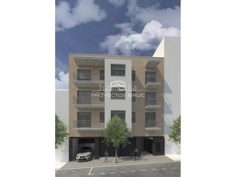 Foto 416e5747-1da7-4fd4-9ca3-bee6ca44fb5a. Car parking in Olesa de Montserrat