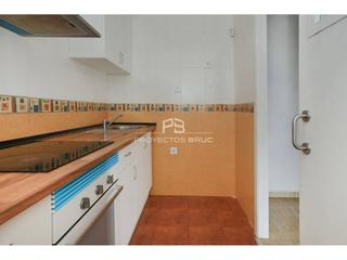 Flat in Sant Pere Nord. Terrassa  piso de 3 habitaciones cerca de la estación tren  infó