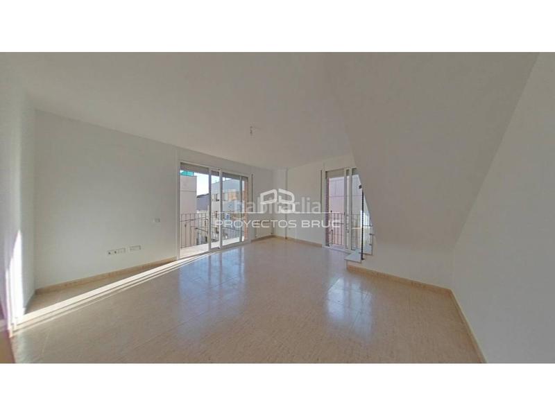 Foto 0e36bad9-33e3-4cea-aab3-8dbe6649fead. Zweistöckige wohnung mit parking in Les Arenes - La Grípia - Can Montllor Terrassa