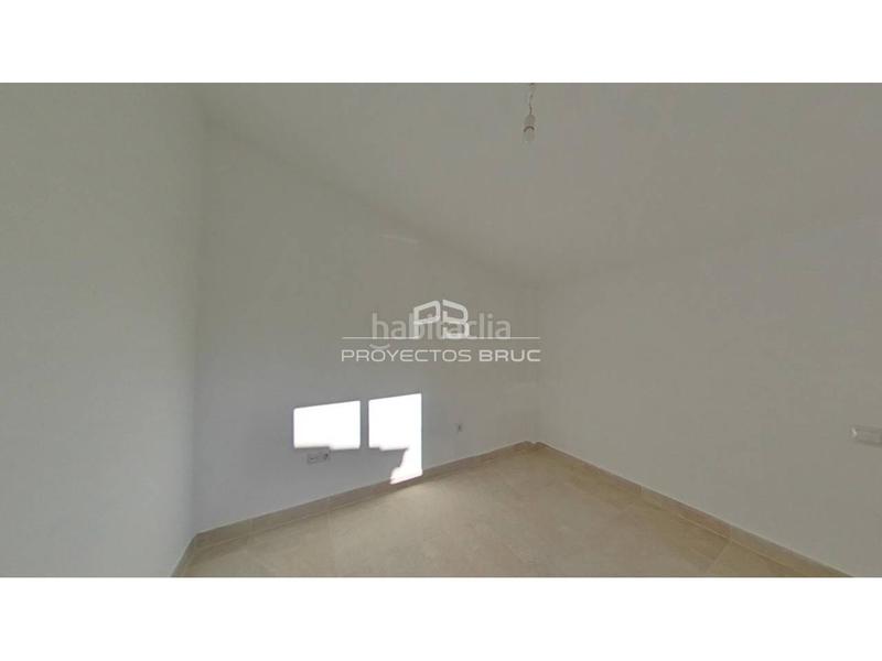 Foto b9494cf4-3821-40d8-9144-914aab2a71da. Zweistöckige wohnung mit parking in Les Arenes - La Grípia - Can Montllor Terrassa