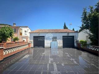 Haus in Mas d´en Gall. Esparreguera  casa con jardín en mas den gall  infórmese condici