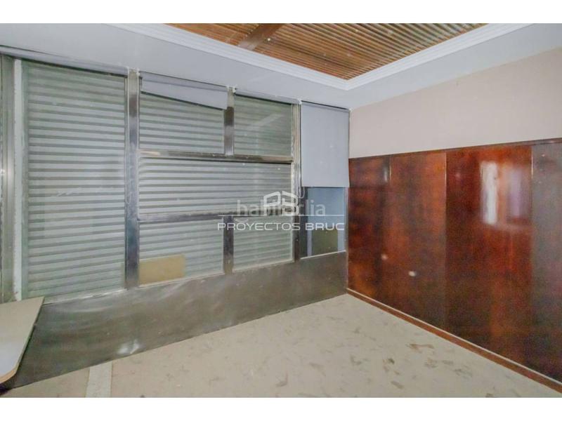 Foto a5a69939-5e14-46ff-881a-dd8628585f92. Locale commerciale in Olesa de Montserrat