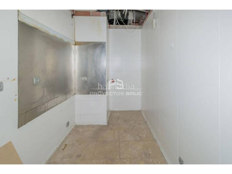 Foto c89122fe-6d2a-44c9-9470-9b8a78b0c891. Locale commerciale in Olesa de Montserrat