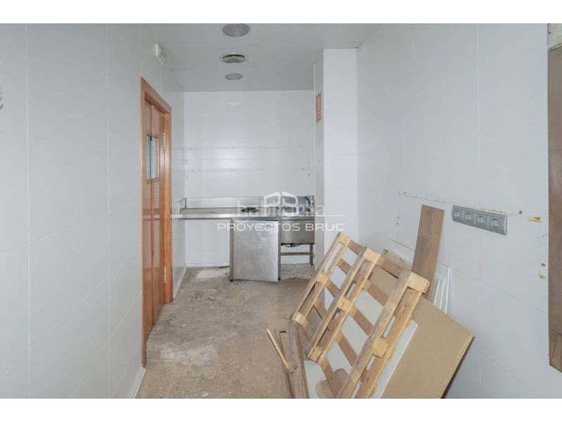 Foto cd9bafc7-8be2-4d00-bb71-7c3331f7f349. Locale commerciale in Olesa de Montserrat