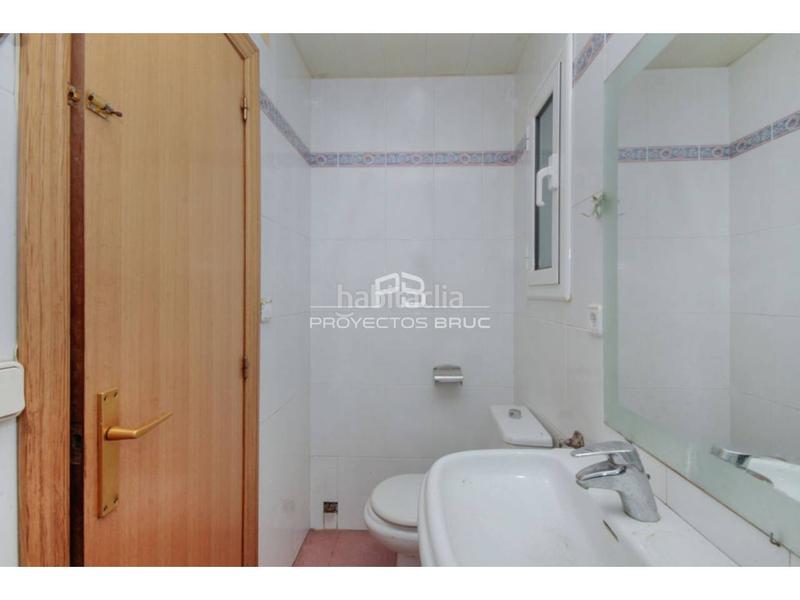 Foto 57ef7733-6aea-4623-8afe-3079909b6b71. Piso ático con terraza con 5 habitaciones en can palet infórmese en Terrassa