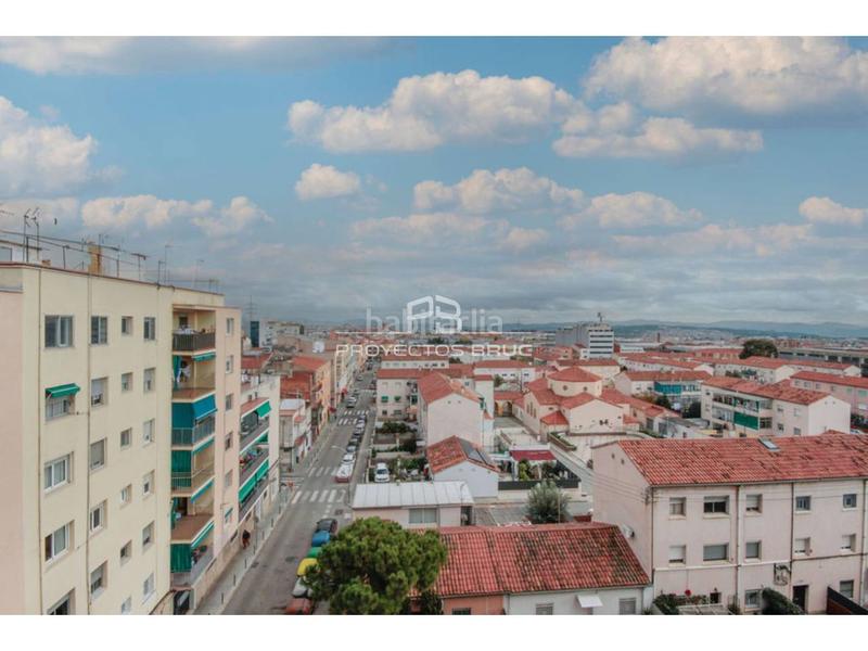 Foto b7849450-088d-4e92-b7ba-b7708ebe6875. Piso ático con terraza con 5 habitaciones en can palet infórmese en Terrassa