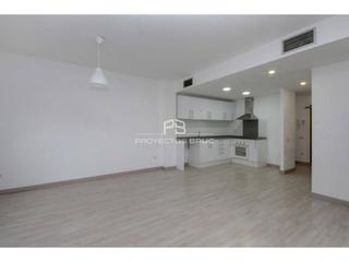 Pis a Zona Esportiva. En terrassa  precioso piso con balcón,  1 dormitorio, para entra