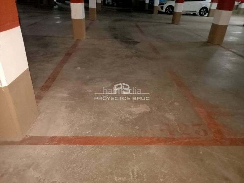 Foto 0763a1f7-f70d-4ed1-941a-9fab598ec222. Parking coche plazas de parking en venta en Olesa de Montserrat